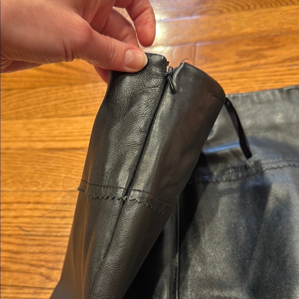 Cache Black Leather Skirt,size 2 - Picture 5 of 9